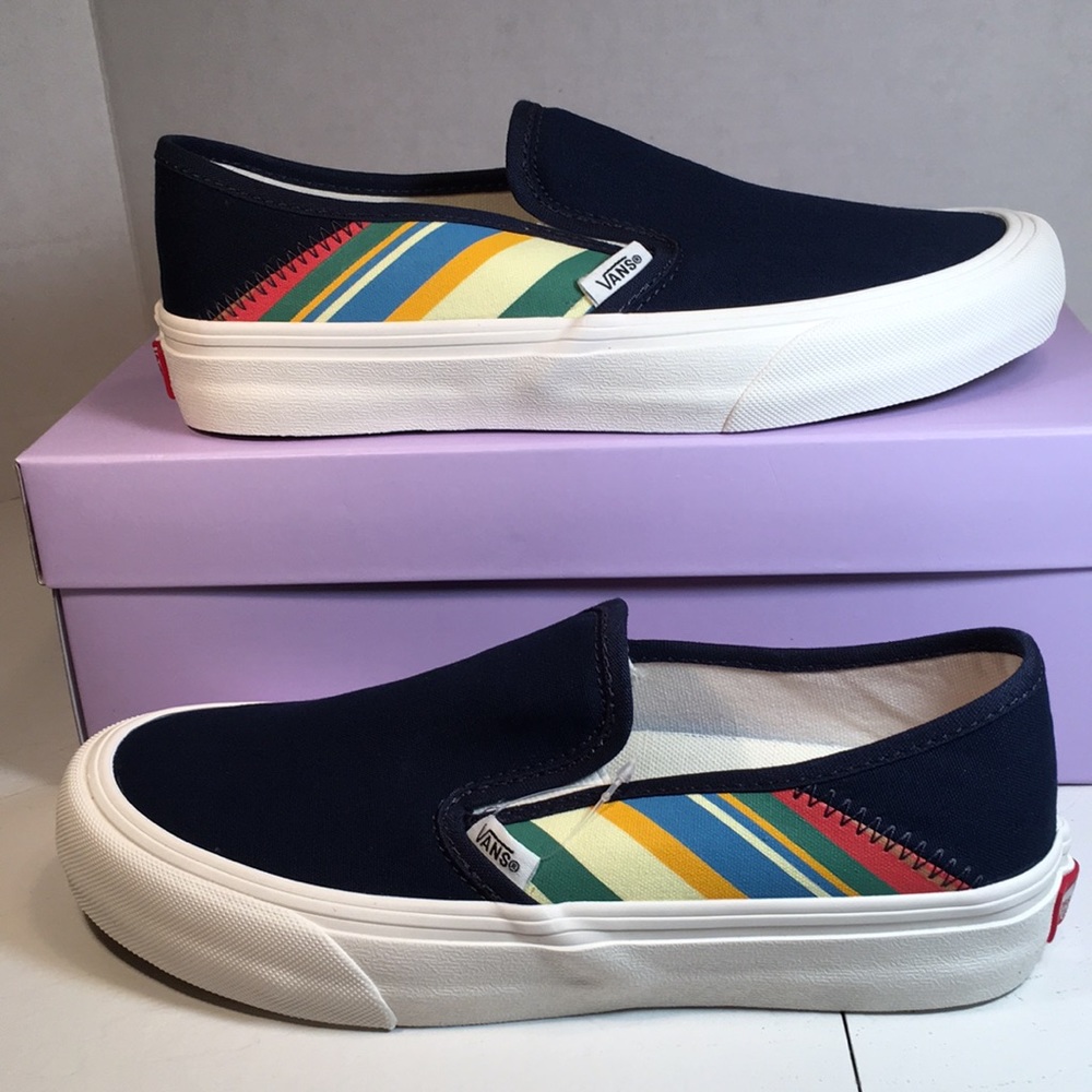 NWT Vans Classic Slip-Ons SF Retro Stripes Women’s 7
